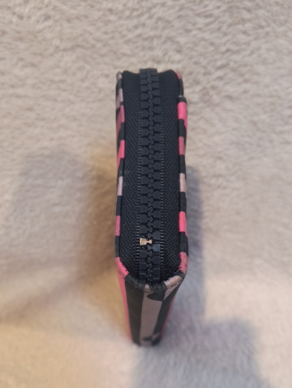 Kate Spade Jae Nylon Lip Print Large Continental Wallet - Picture 5 of 10